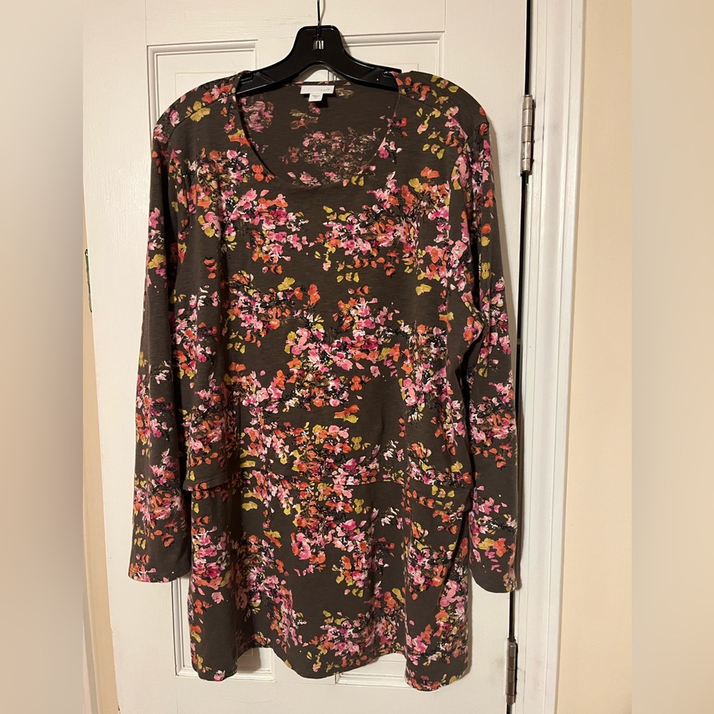 J. Jill Floral Long Sleeve Tunic top
